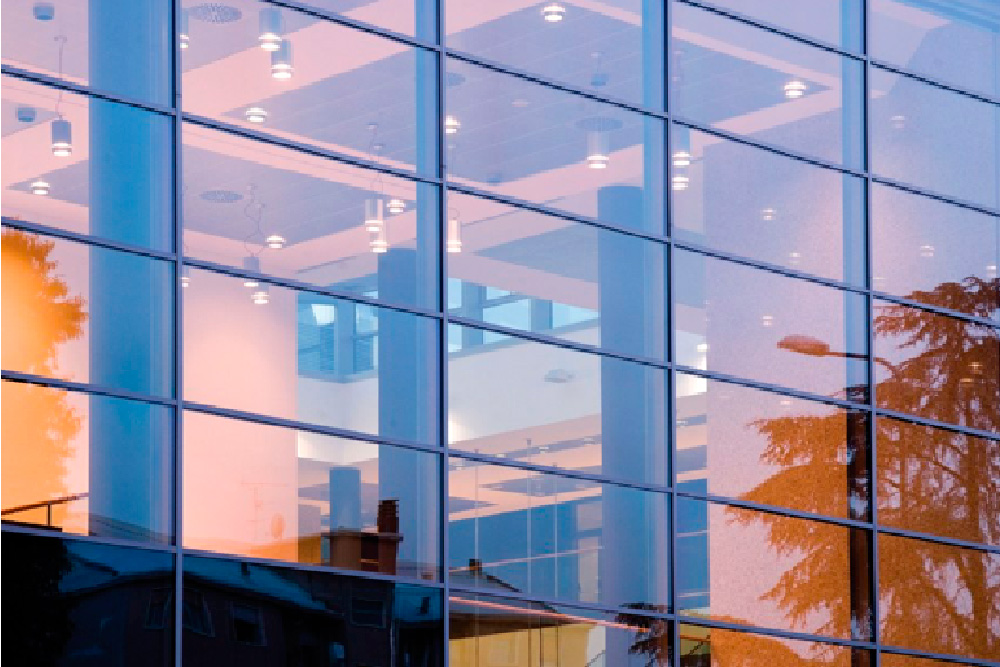 https://setaaluglass.al/wp-content/uploads/2019/12/cfareofrojme-fasada-setaaluglass.al_.jpg
